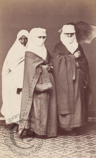 Turkish women and their servant