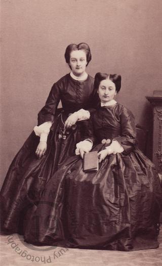 Louise and Berthe d’Estouilly