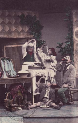 Spaghetti eaters in Naples