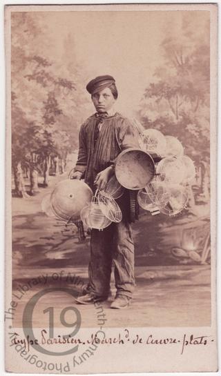 Vendor of copperware